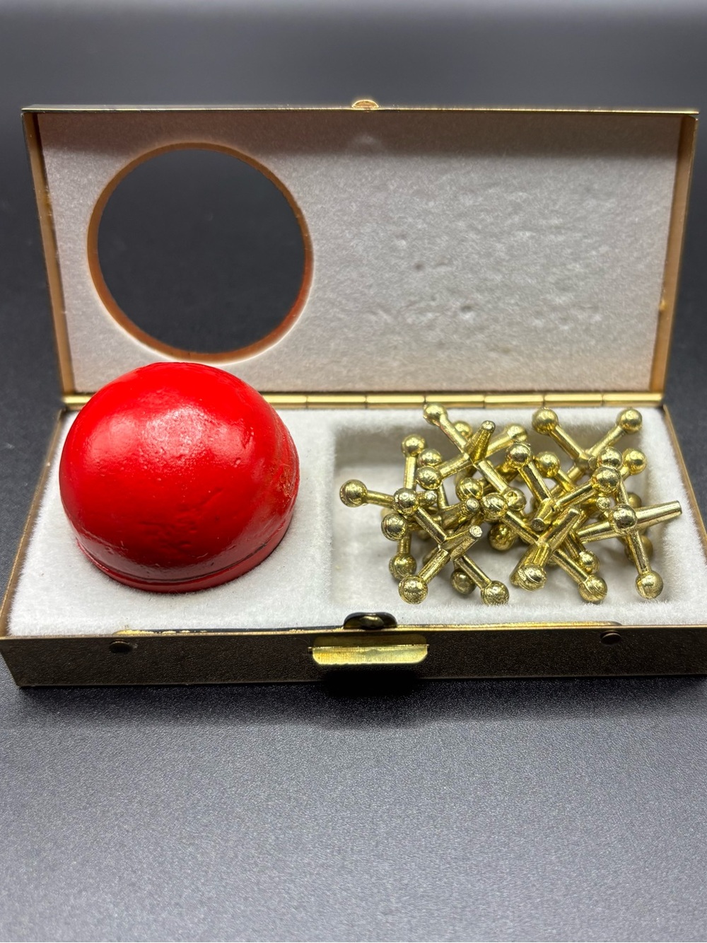 Vintage Metal Jacks Game Set in Metal Presentation Case with 10 Gold Jax